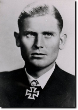 Kapitänleutnant Joachim Schepke, Kommandant von U 3, U 19 und U 100 - gefallen am 17.03.1941 im Nordatlantik 