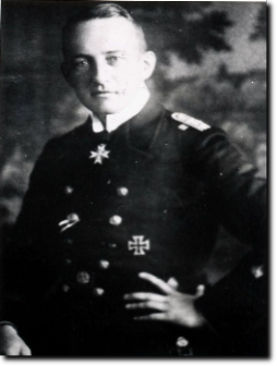Kommandant von SM U 20 Kapitänleutnant Walther Schwieger 